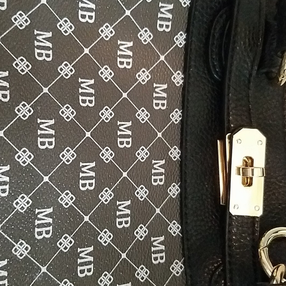 Purse - Picture 4 of 4